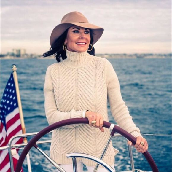 Meet your Posher, Maureen - Picture 1 of 1