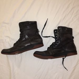 Diesel boots