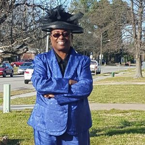 Meet your Posher, Cassandra