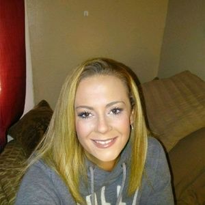 Meet your Posher, Angie
