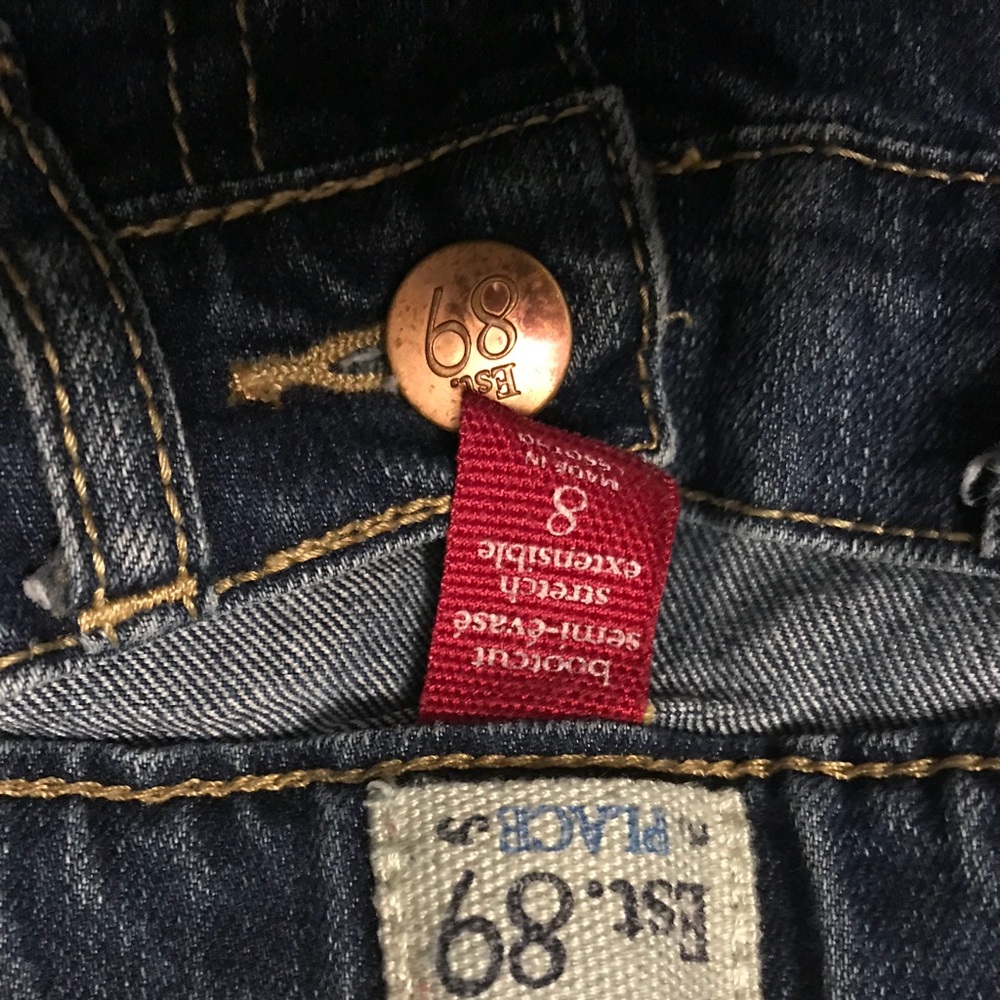Size 8 girls jeans bootcut for girls.