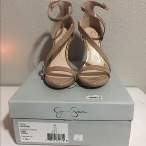 Jessica Simpson nude heels