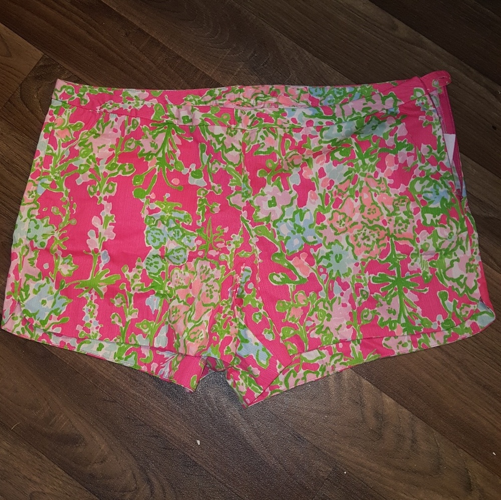 ***SOLD*** Lilly Pulitzer Liza Shorts