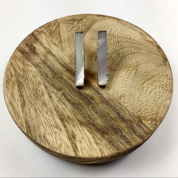 Iridescent Natural Shell Long Gold Bar Studs - Picture 2 of 4