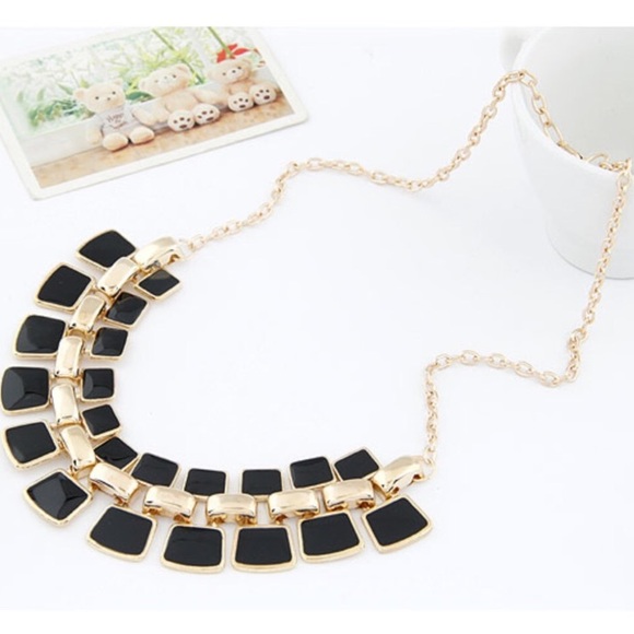 Nefertiti Necklace - Picture 3 of 5