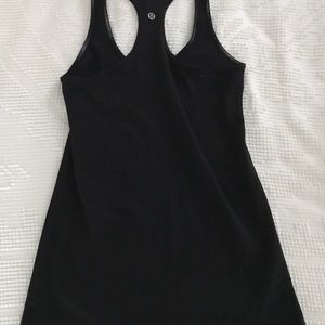 Black Lulu top Size 6
