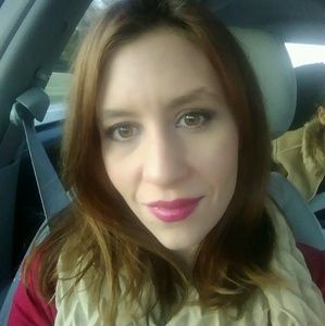 Meet your Posher, Marissa