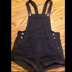 Short denim overalls