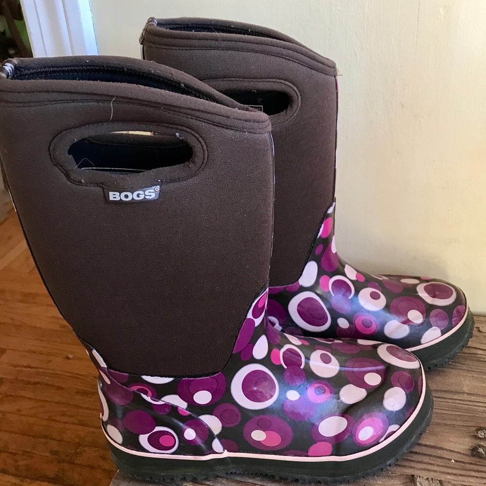 Girls Bogs boots in pink and brown polkadot