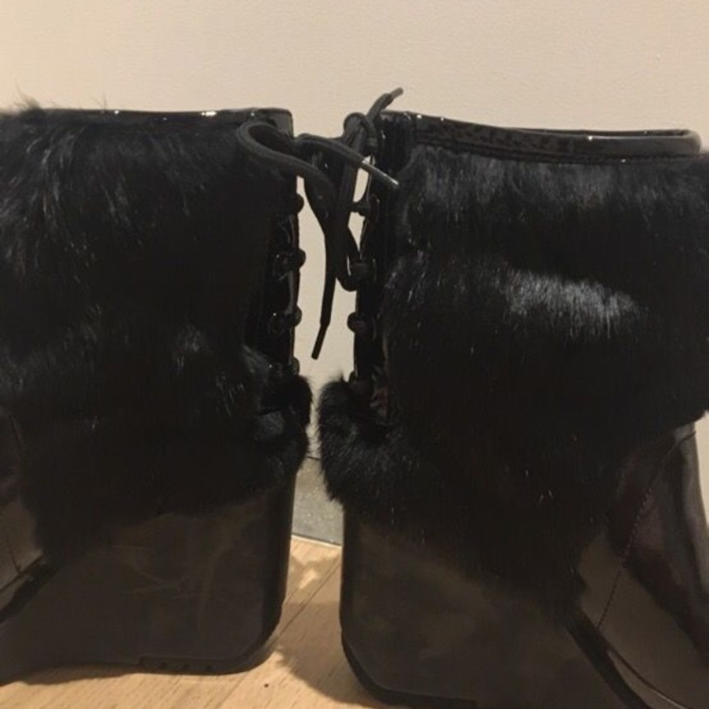 Marc Jacobs Snow Boots size 7