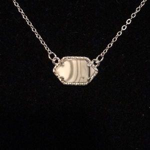 🎁GREAT GIFT 🎁 Druzy pendant necklace