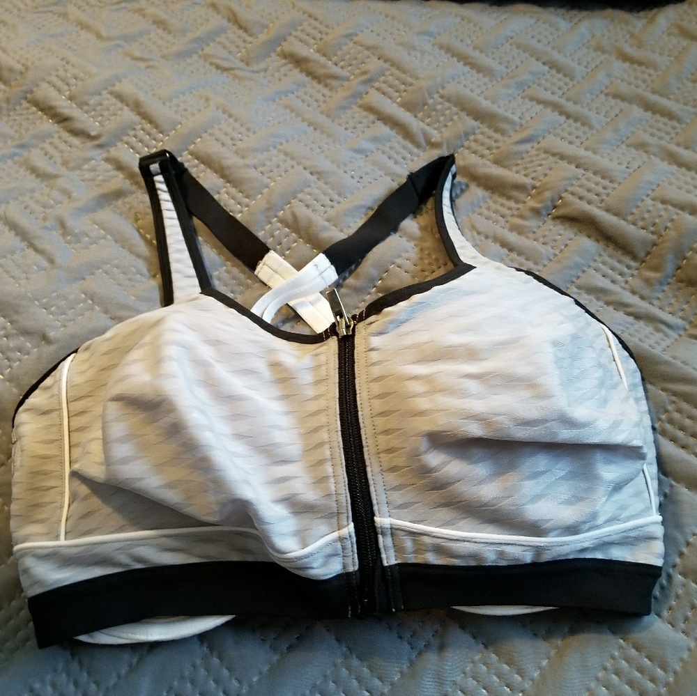 Victoria's secret sports bra