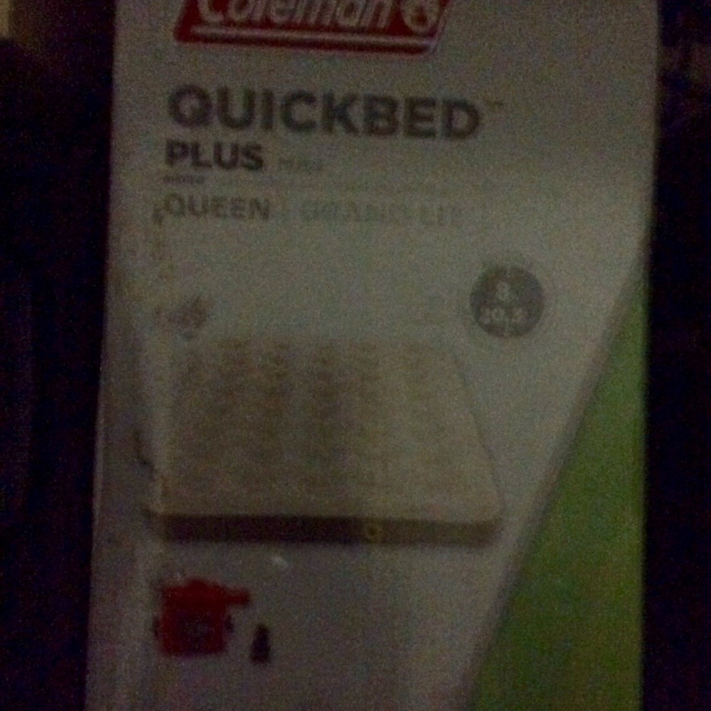 Air bed Coleman Queen size in box new