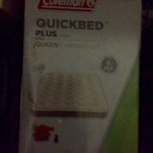 Air bed Coleman Queen size in box new