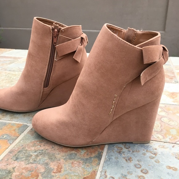 Velvet Bow wedge booties - Picture 5 of 5