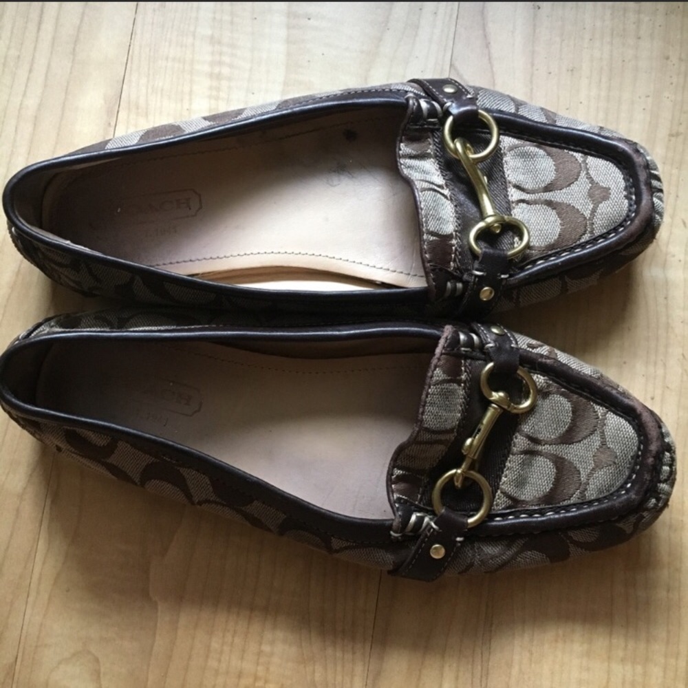 Coach signature series brown loafers