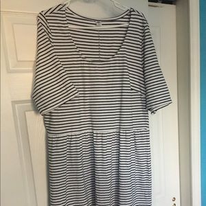 OLD NAVY STRIPED DRESS PLUS SIZE