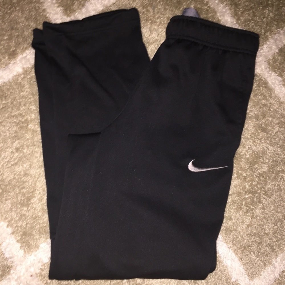 THERMA-FIT NIKE SWEATPANTS SIZE SMALL
