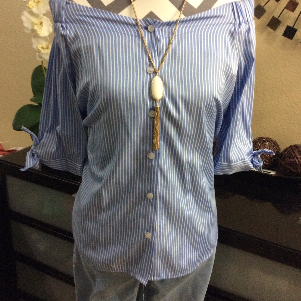 Cute off shoulder top