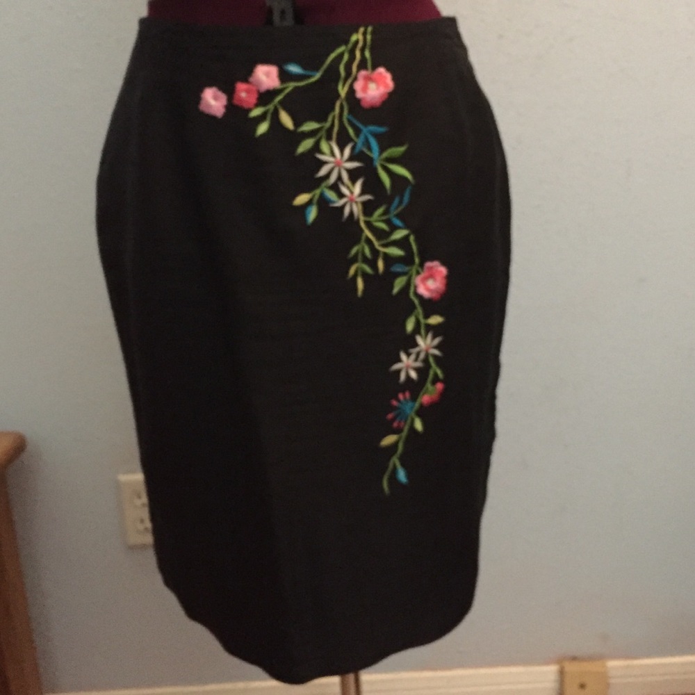 Silk embroidered skirt