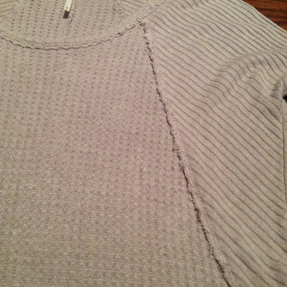 Free People High/Low Thermal Top Size XS. - Picture 6 of 8