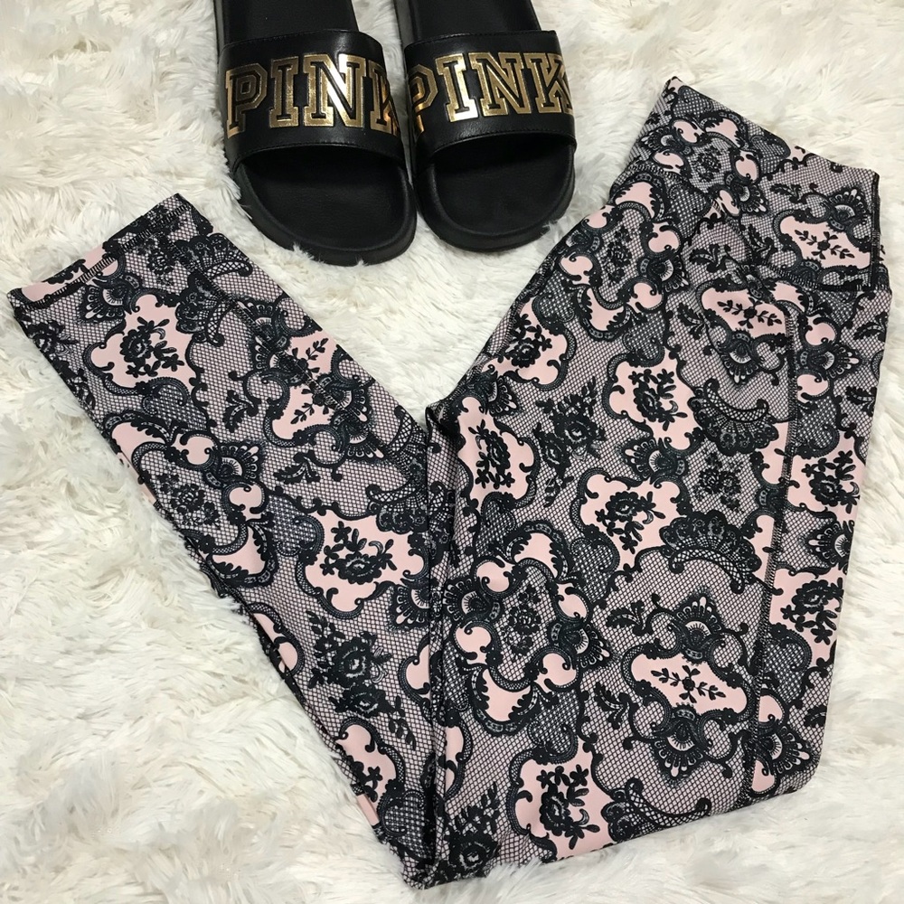 BRAND NEW fabletics lace pattern leggings