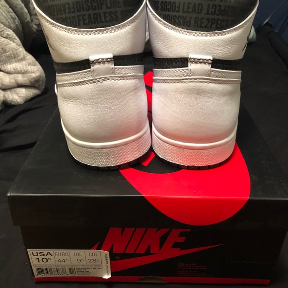 Jordan 1 high re2pect sz 10.5 main image 4