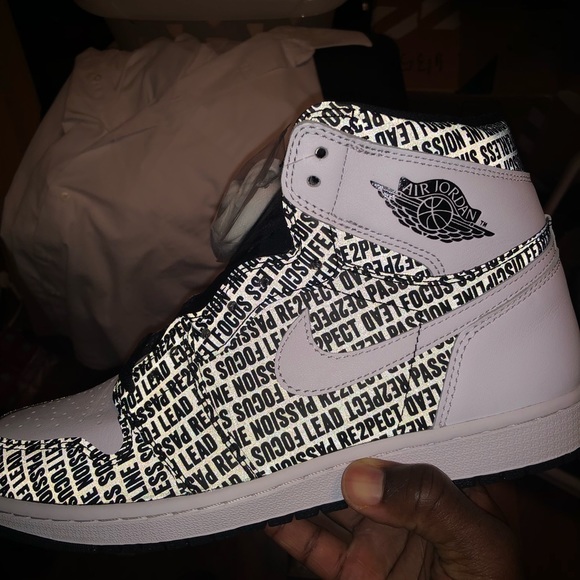 Jordan 1 high re2pect sz 10.5 main image 6