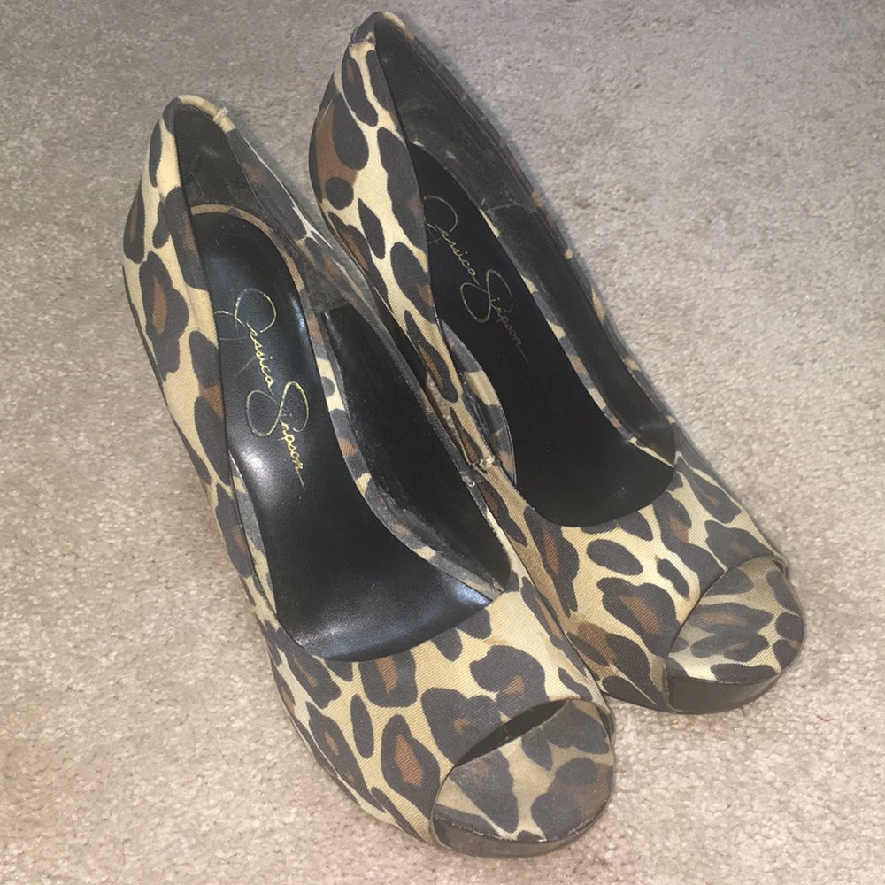 Jessica Simpson Leopard Print Pumps