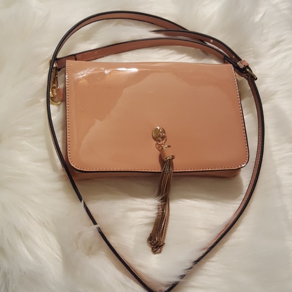 BOGO - Crossbody Pink Bag with gold hardware - Picture 2 of 5