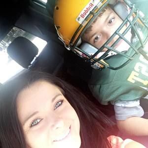 Meet your Posher, Danielle