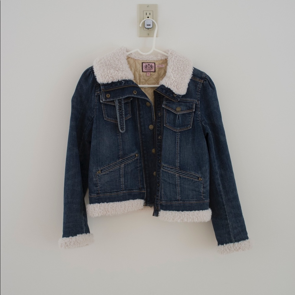 Juicy couture denim jacket w fur lining size M
