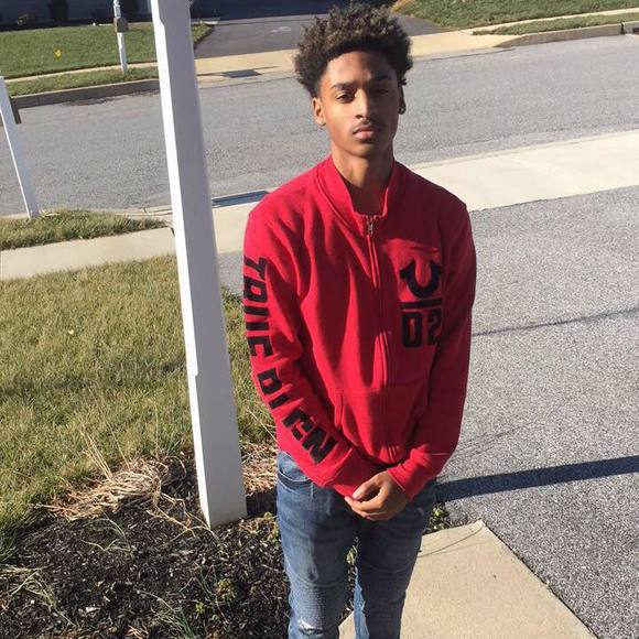 Meet your Posher, Devyn - Picture 1 of 1