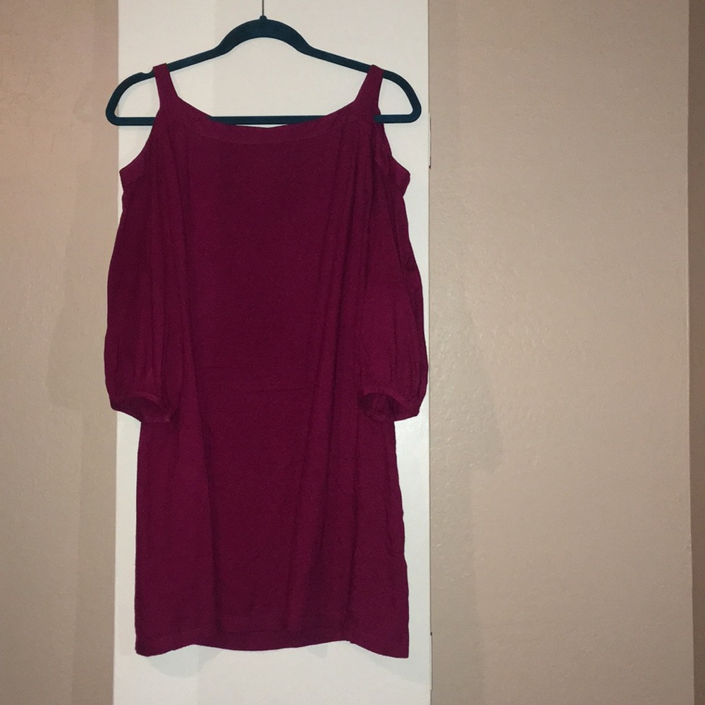 Cold shoulder 3/4 sleeved dress