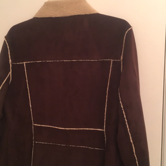 Beautiful Brown Winter Suede Jacket - Picture 11 of 15