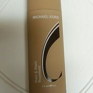 MK rain and stain repellent