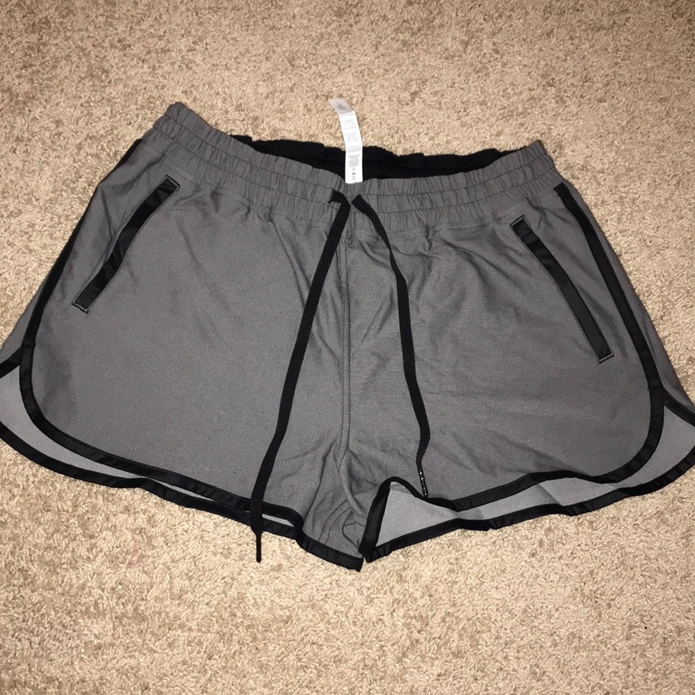 Lululemon grey shorts