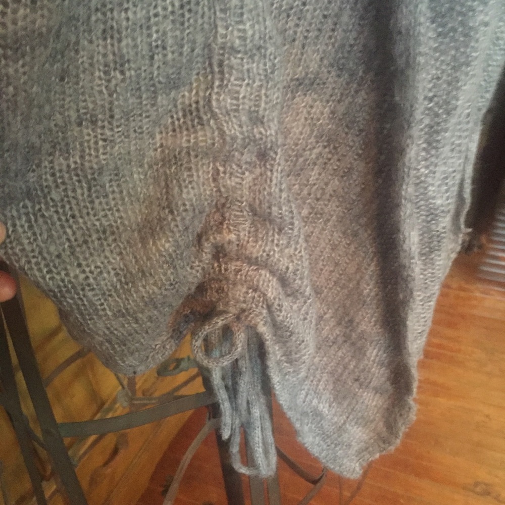 Long casual grey sweater - Picture 3 of 8