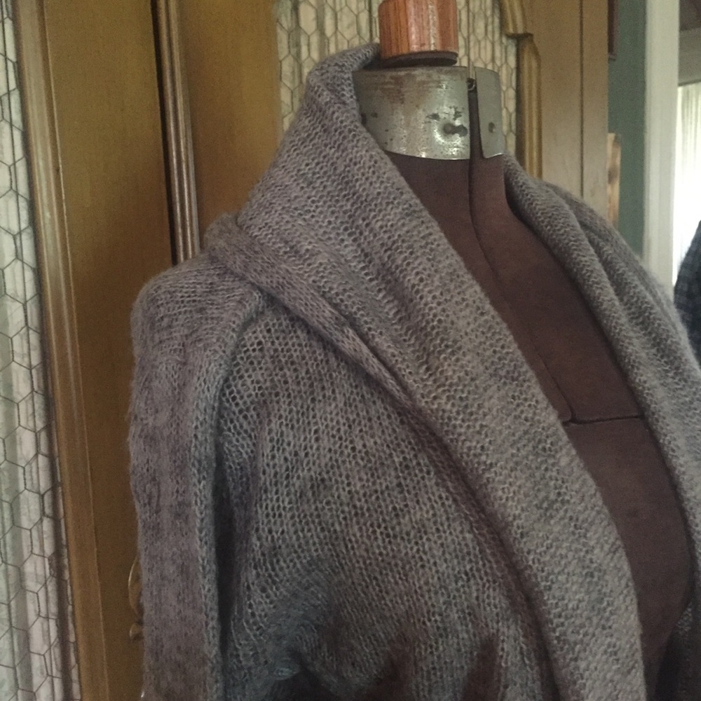 Long casual grey sweater - Picture 4 of 8