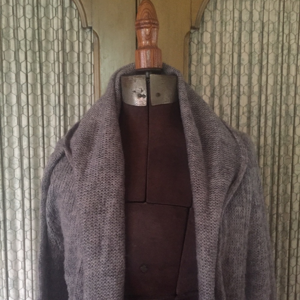 Long casual grey sweater - Picture 5 of 8