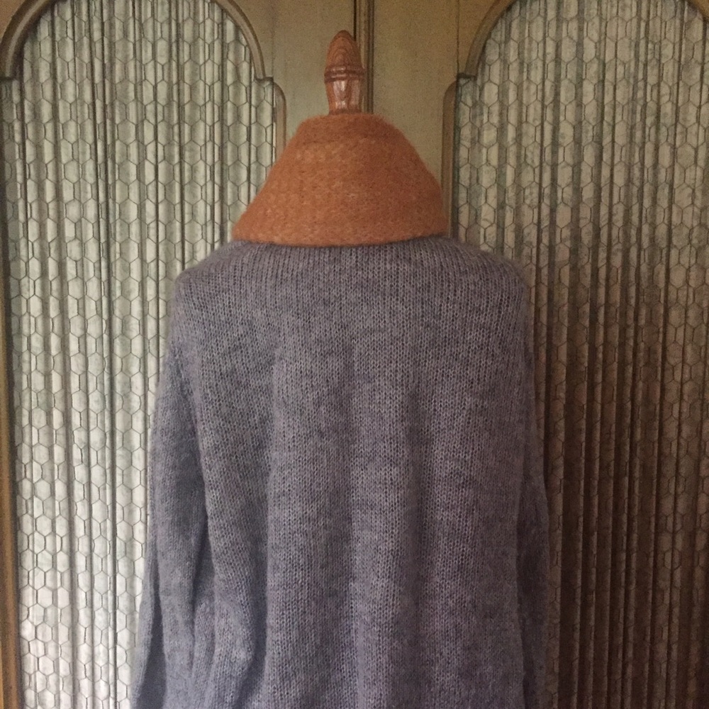 Long casual grey sweater - Picture 6 of 8