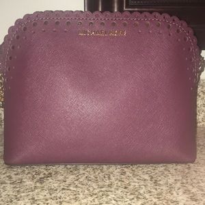 Michael Kors Cindy Large Dome ChainStrap CrossBody