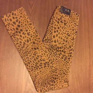 Cheap Monday Leopard Skinny Pants 🐆