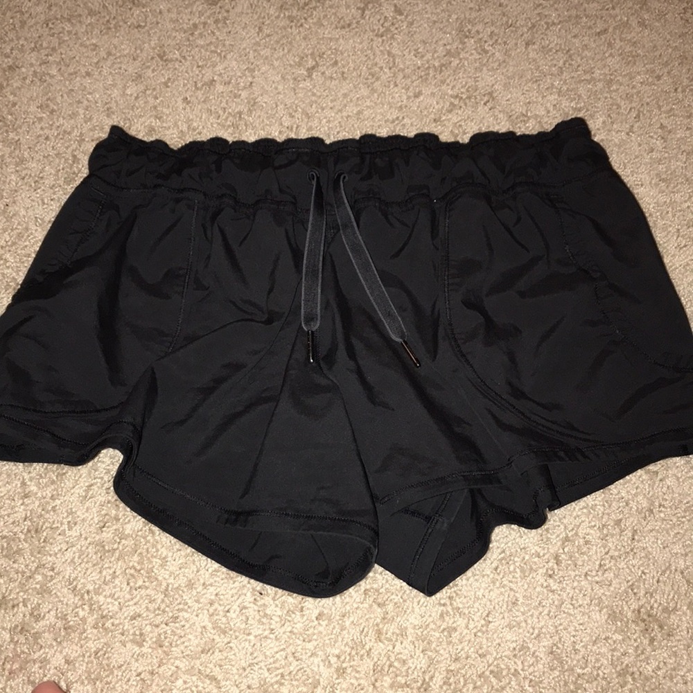 Lululemon black shorts