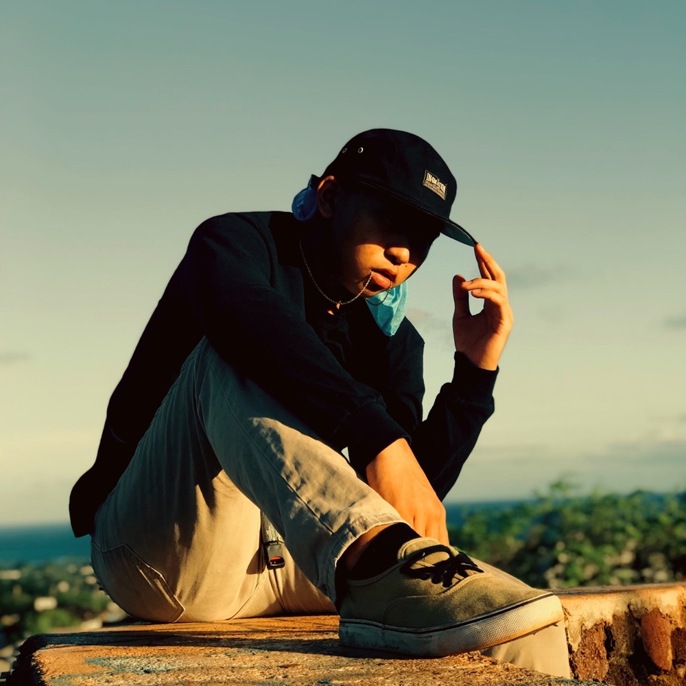 Meet your Posher, Devin