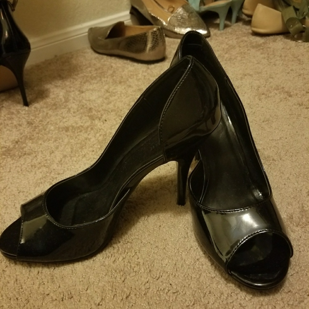 Pumps NWOT