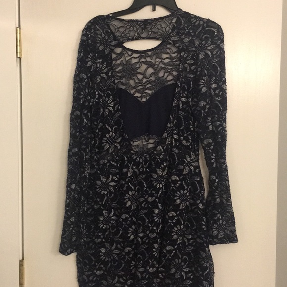 EXPRESS DRESS - Picture 2 of 3