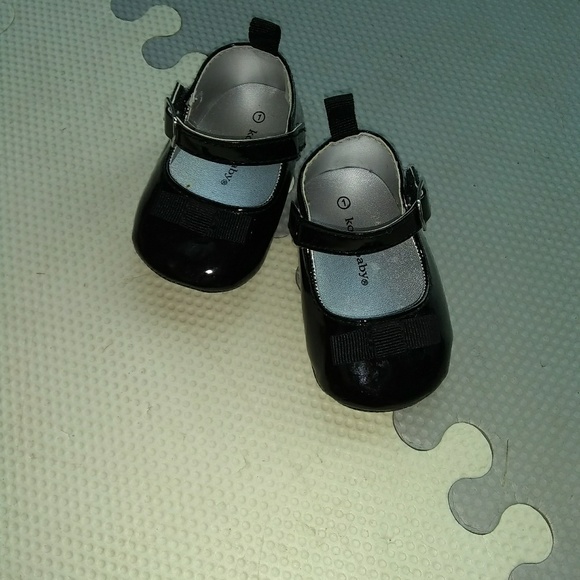 🌠Black Infant Girls Pleather Dress Shoes - Picture 3 of 3