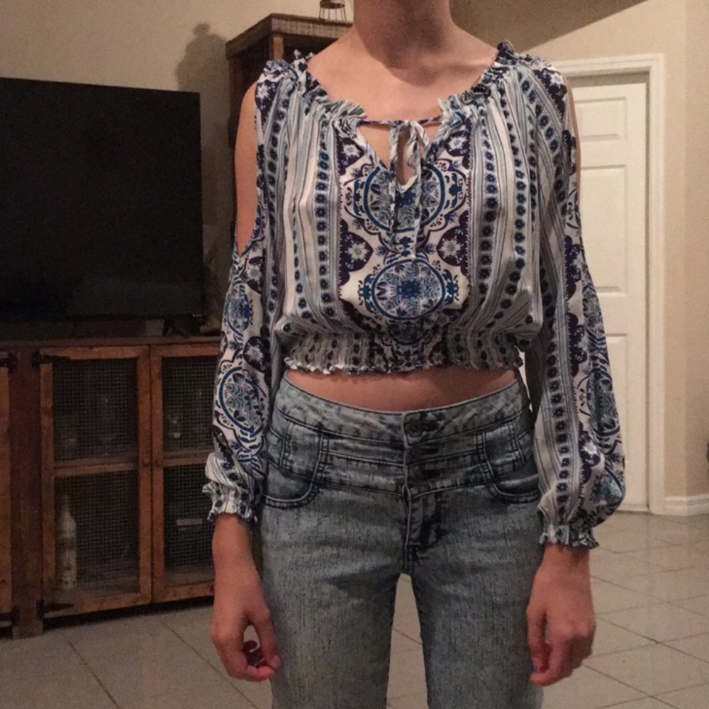 Flower hippie crop top