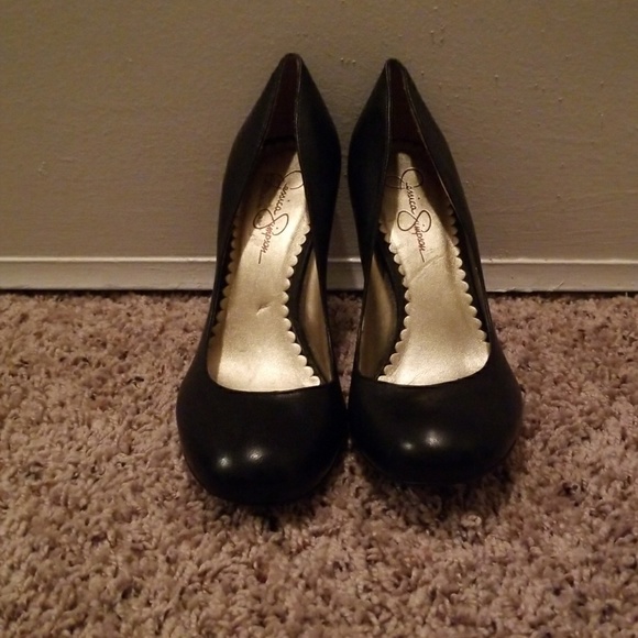 Shoes - Picture 2 of 3